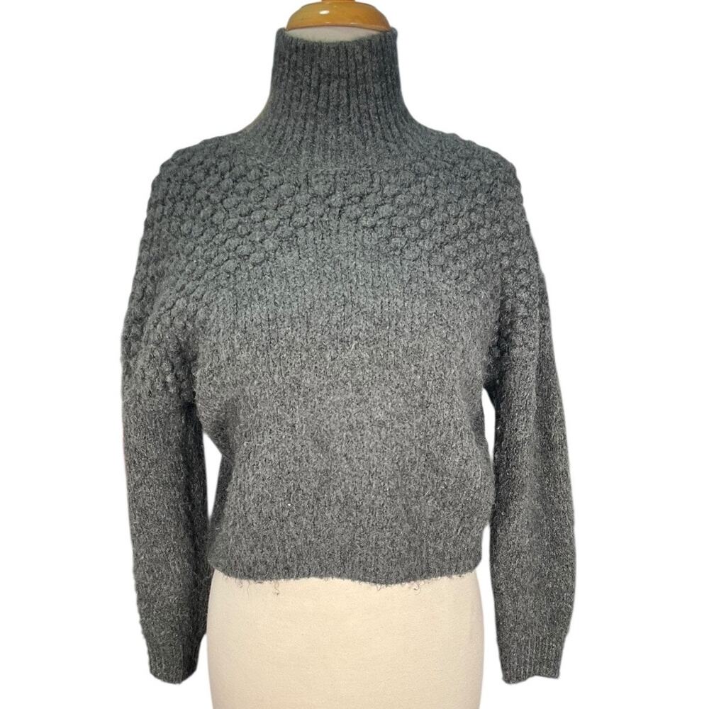 Free People Gray Chunky Knit Turtleneck Sweater Small Cropped Textured Cozy Boho